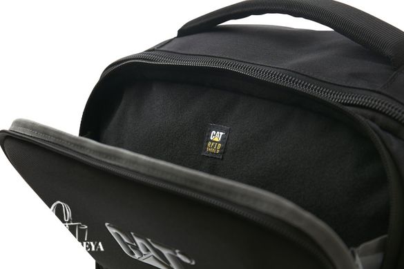 Мужской рюкзак с отделением для ноутбука CAT Ultimate Protect 83703;01 черный